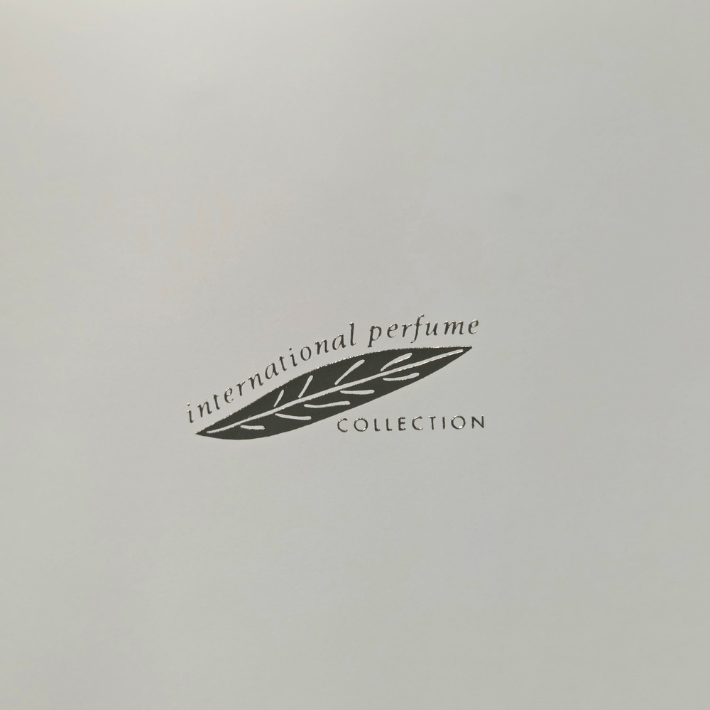 International Perfume Collection Mini Fragrance Set Burberry Balenciaga Vtg Rare - Picture 7 of 8